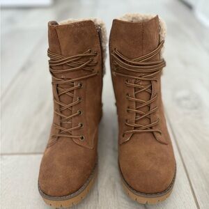 Size 9 Brown Suede Boots